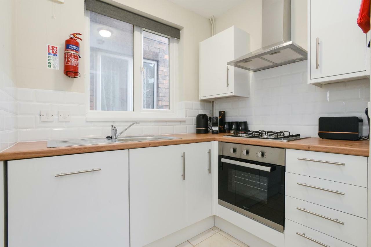 Villa Cosy House In The Heart Of Beeston With Free Parking And Wifi Nottingham Esterno foto